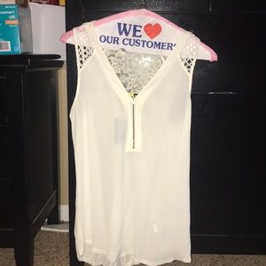White express tank top